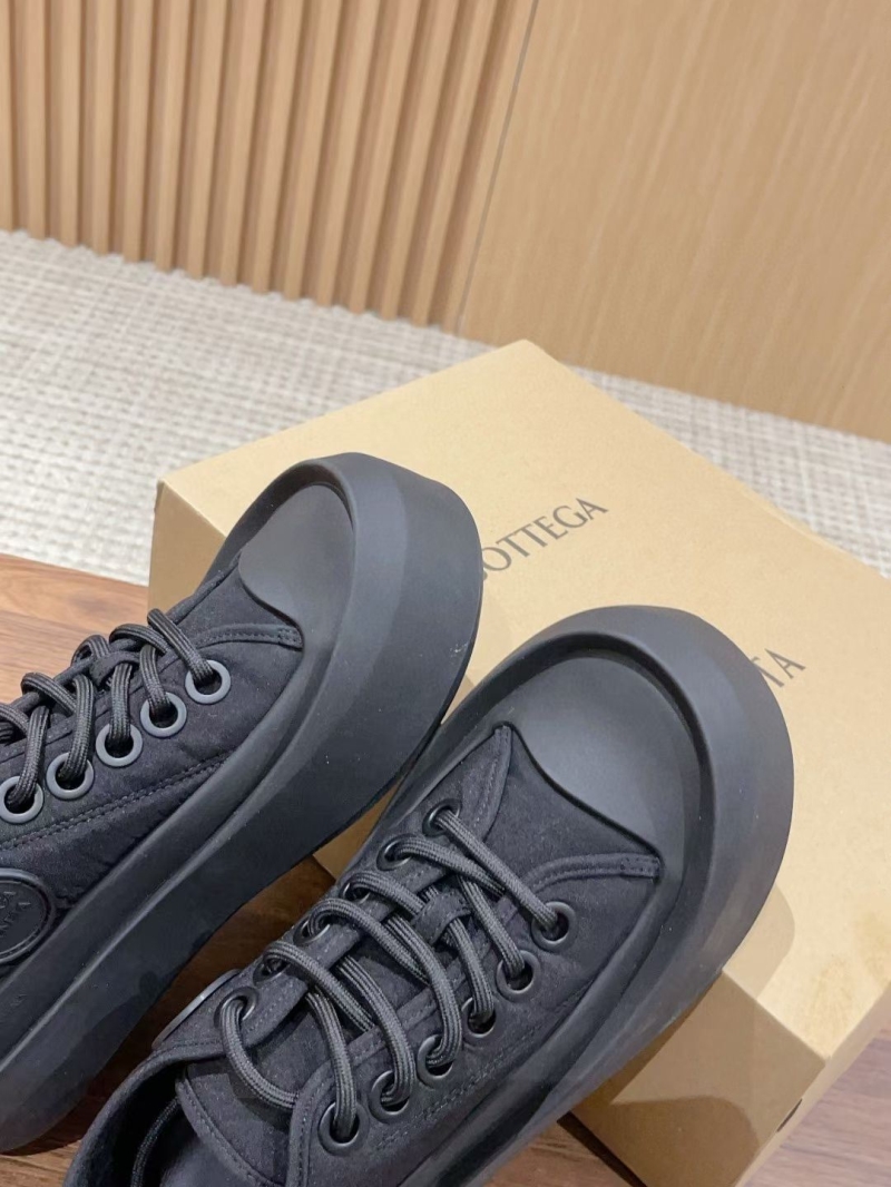 Gucci Casual Shoes